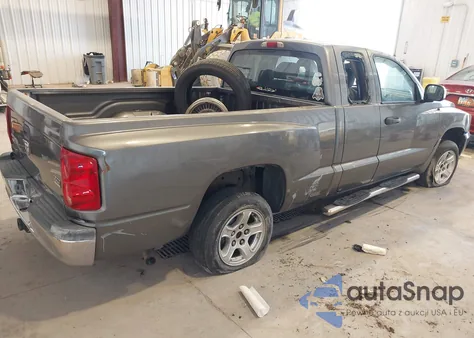 2006 Dodge Dakota Slt z USA, uszkodzony, nr VIN 1D7HW42N86S710719